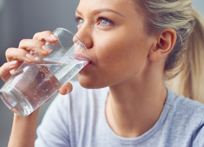 Here's how many glasses of water you should really be drinking a day for  'peak health,' says nutritionist