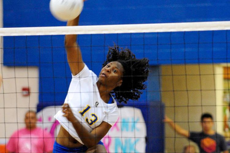 The breast cancer volleyball game IVHIGH Brawley