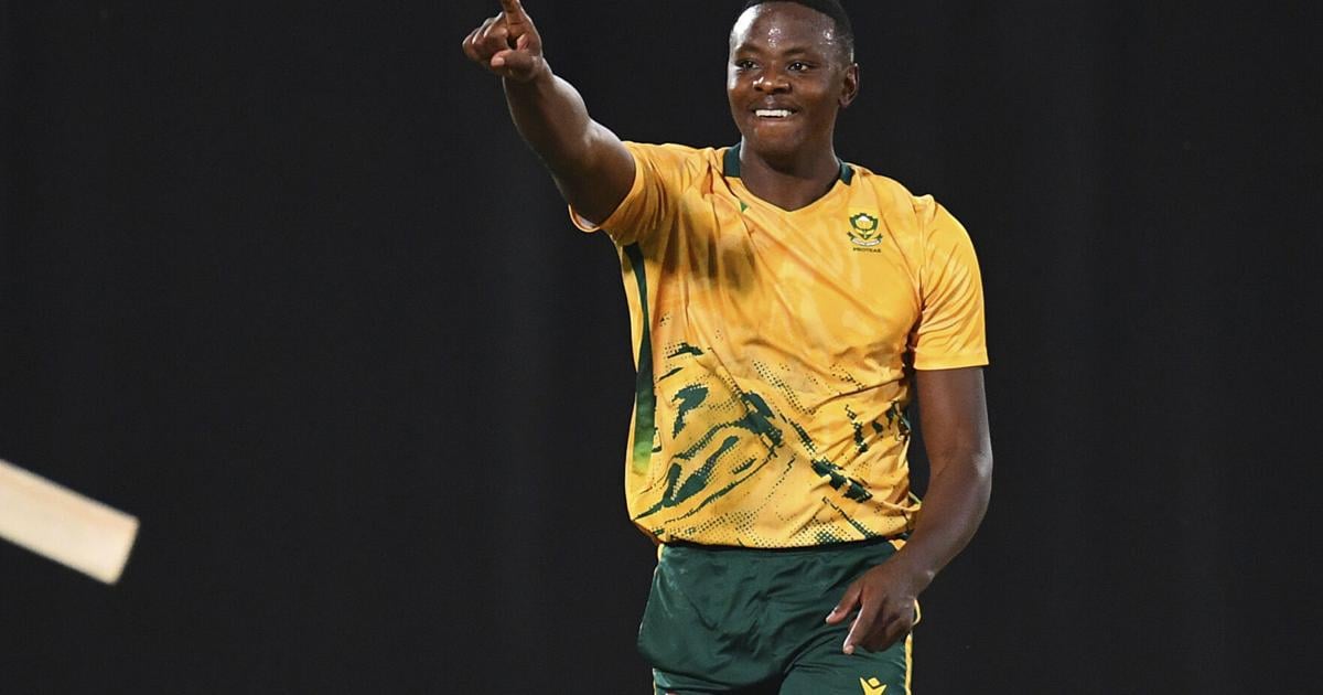 Maharaj's career-best 5-33 leads South Africa to a 98-run win over Australia in ODI opener