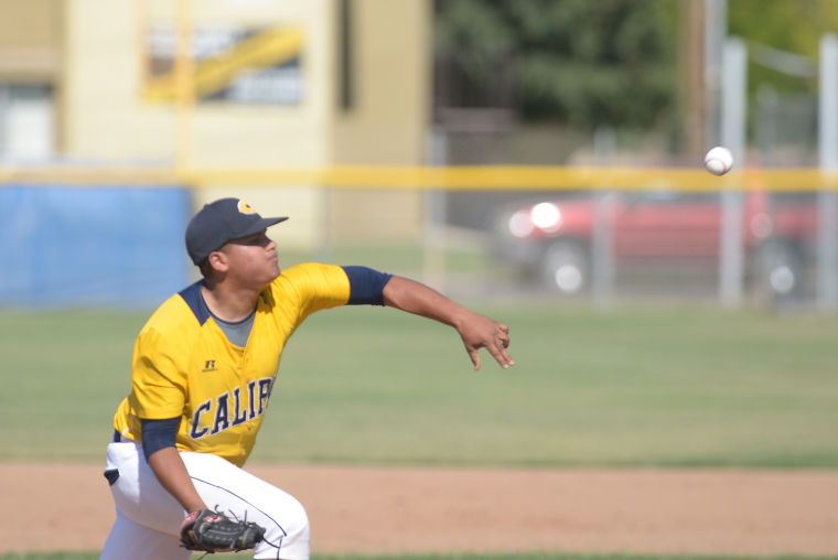 Calipatria vs Marantha Baseball Photos