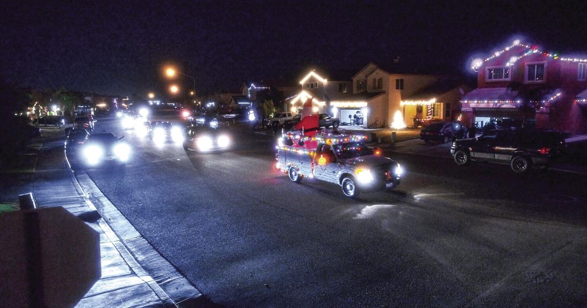 Light parade brings Christmas spirit to Heber Local News Light parade brings Christmas spirit to Heber Local News