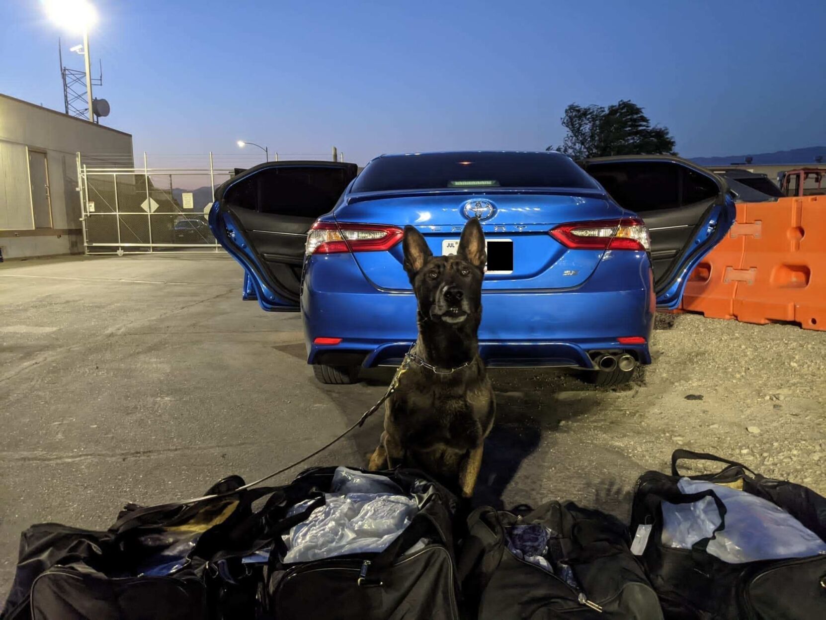 VALLEY BRIEFS: Agents disrupt meth smuggling attempt - Vimarsana News