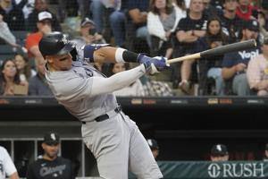 Judge hits 42nd homer, Bellinger breaks tie in 11th as Yankees top White Sox for 7th straight win