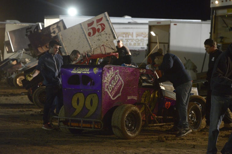 dwarf dirt track cars