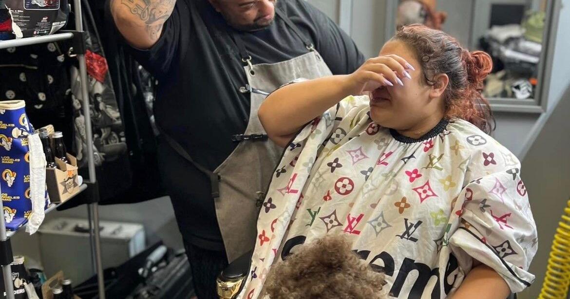 Brawley barber shows spontaneous solidarity to cancer patient stranger - Vimarsana News