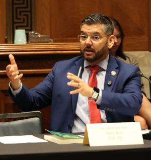 Congressional delegation tours Riverside County election facility