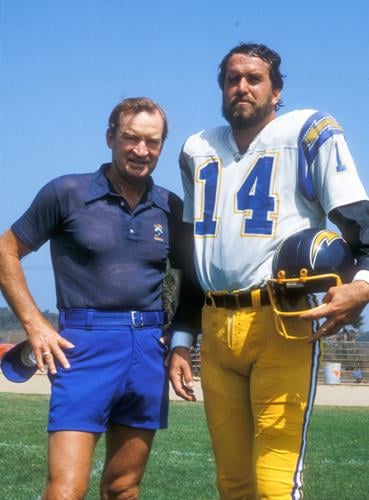 Pioneering Chargers' Head Coach Don Coryell elected into Pro