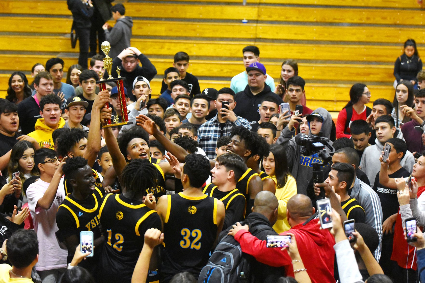 Hoops Star Mikey Williams’ Strikes Imperial Valley Hard | Local Sports ...