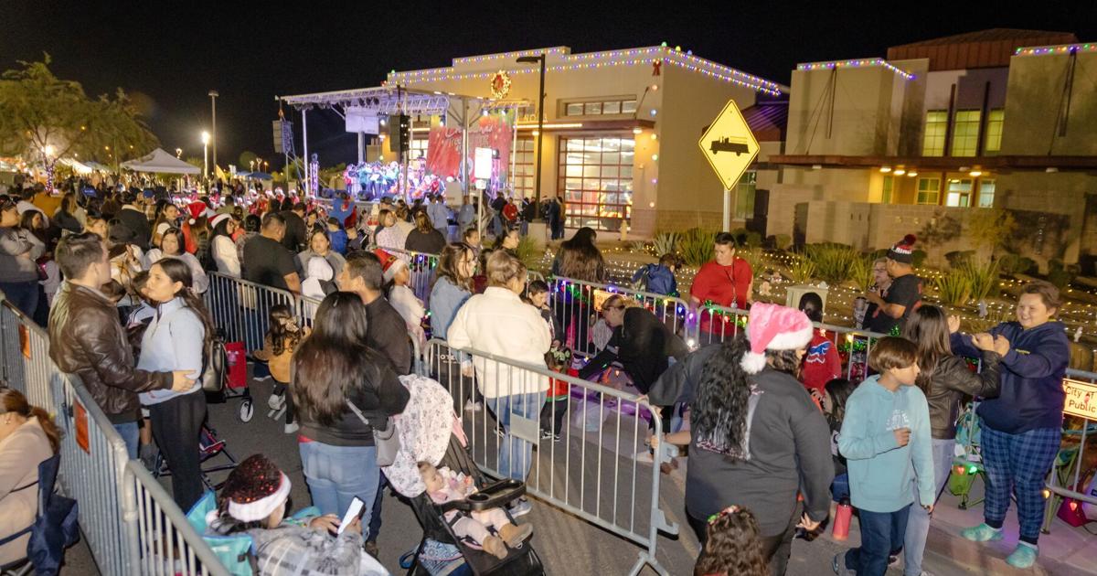 The City of El Centro kicks off the Christmas season with tree lighting ...