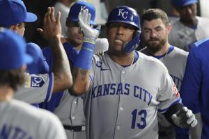 Perez leads Royals to 12-1 rout of White Sox and moves into 3rd place on franchise RBI list