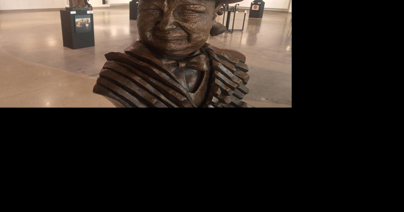 Renowned Mexican sculptor José Sacal's works find unexpected home at Calexico Outlets