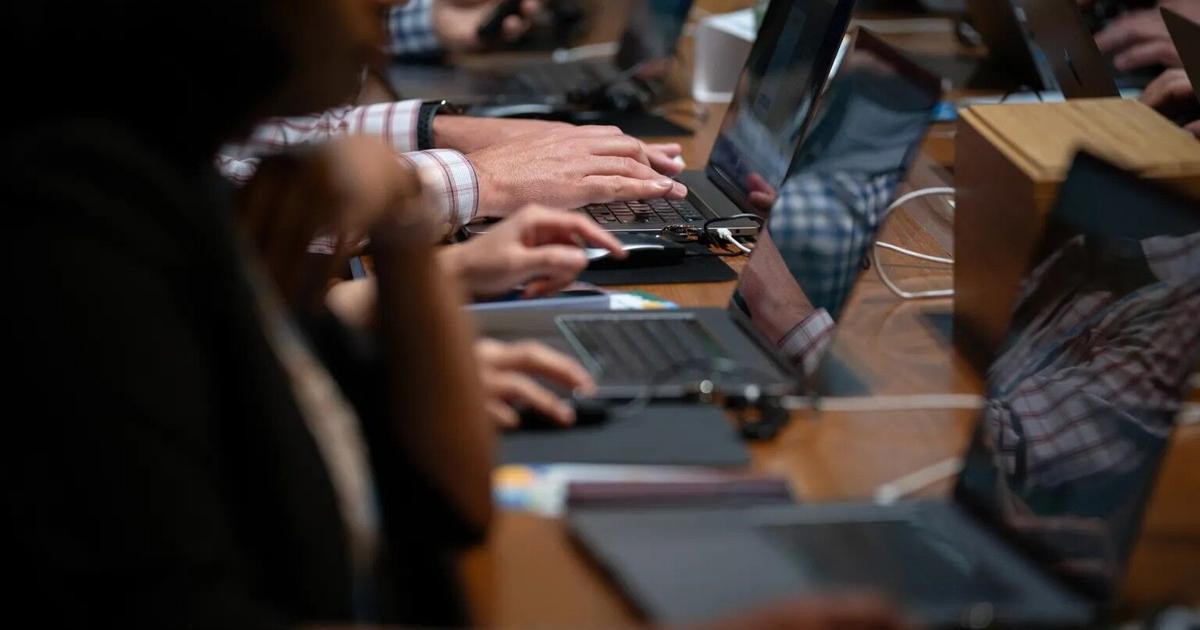 California Workers Unite Against AI Job Threats: The Battle Begins