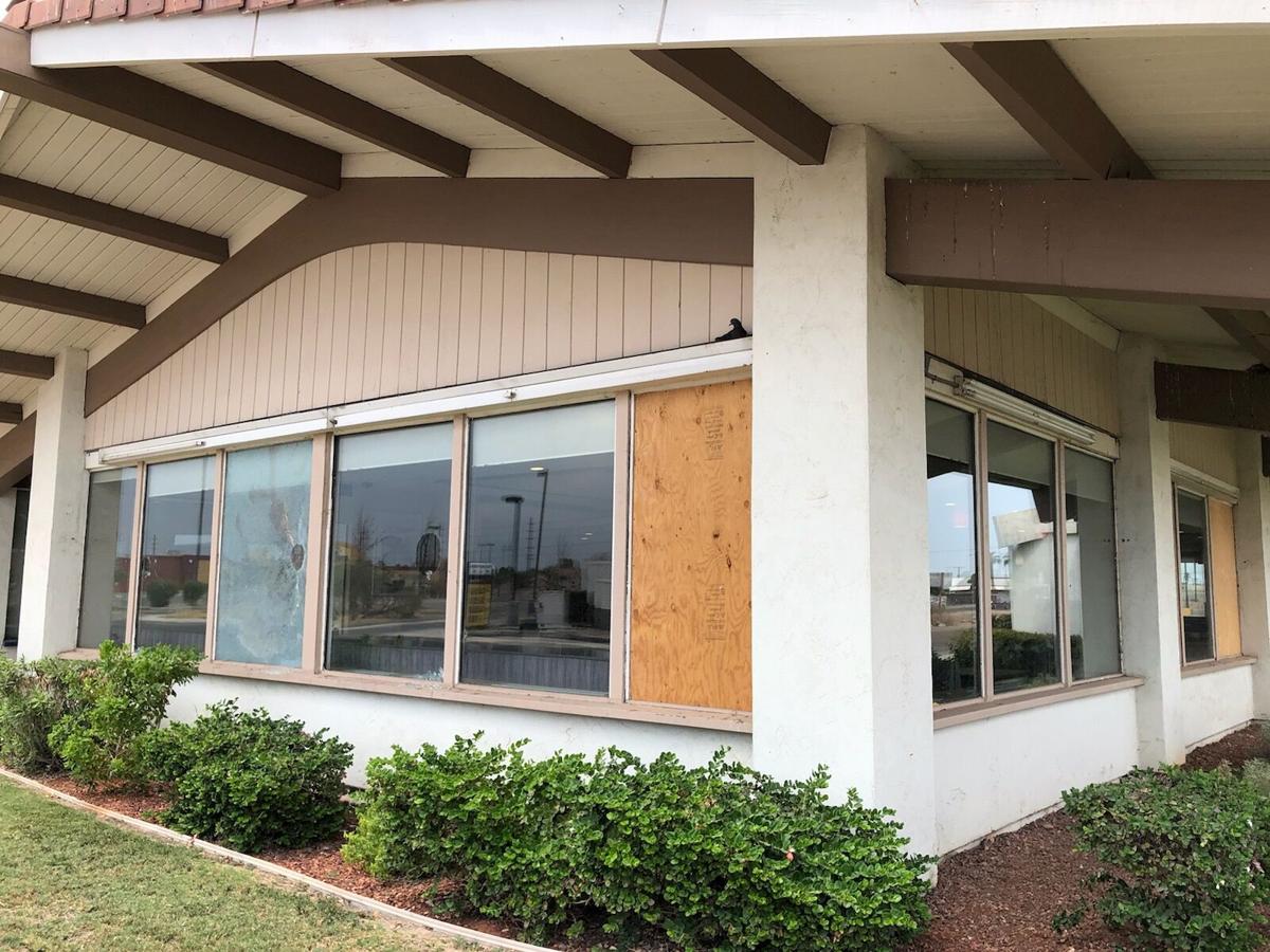 Valley Briefs: Restaurant windows vandalized