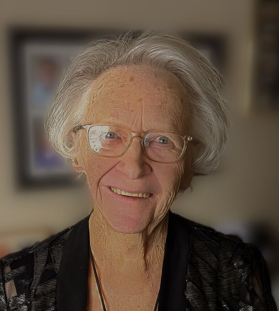 Louise Thiel Obituaries
