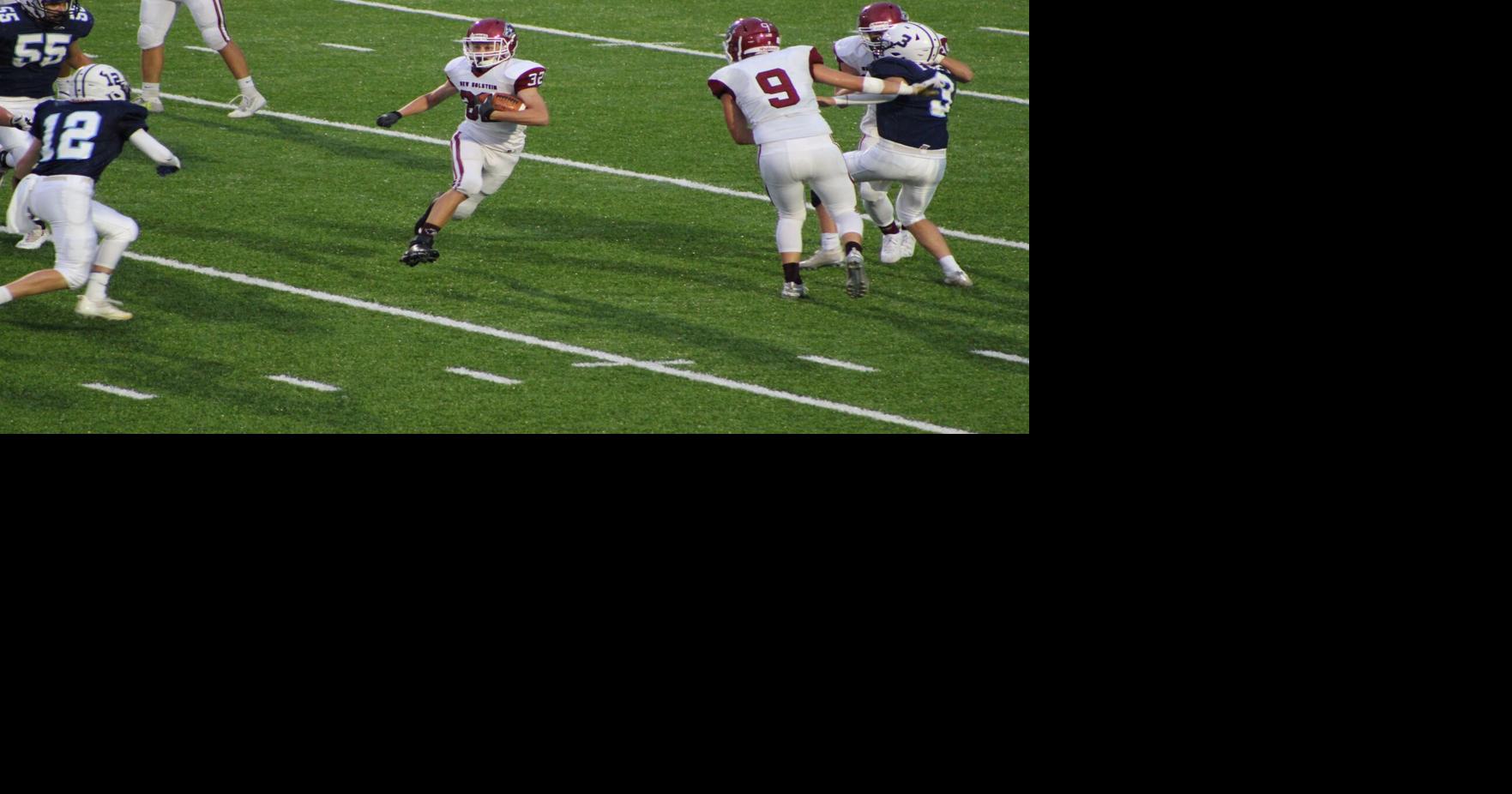 New Holstein football puts up 28 in 2nd quarter to breeze past Roncalli