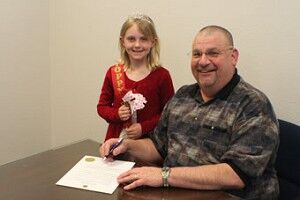 Poppy Appleton American Legion Auxiliary poppy symbolizes nation's sacrifices | Local ...