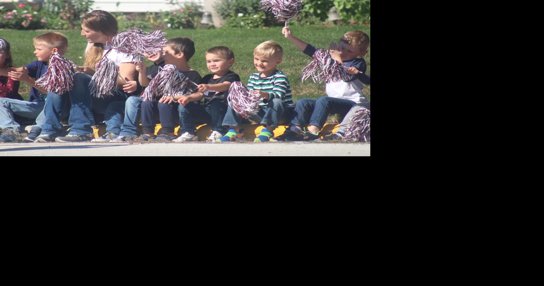 New Holstein displays school spirit News