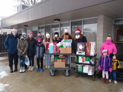 Kiel-Ozaukee Aquatics club remembers Willowdale residents in New Holstein