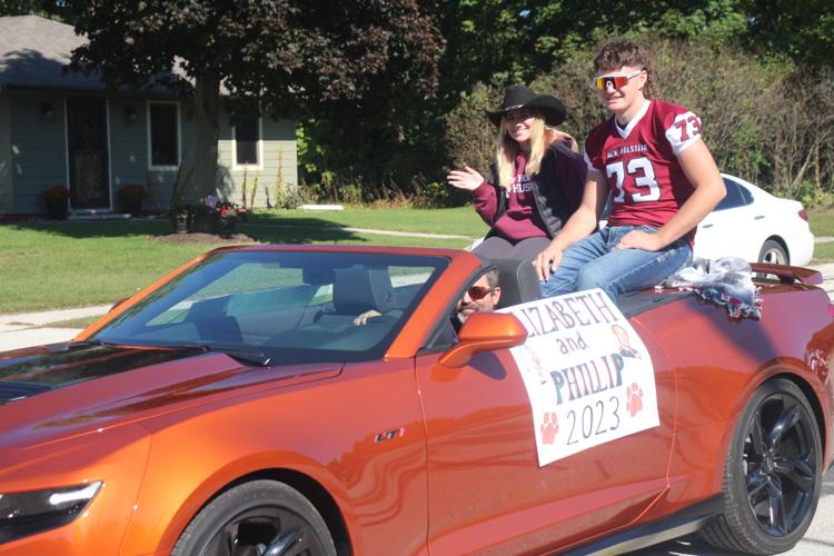 New Holstein Parade News