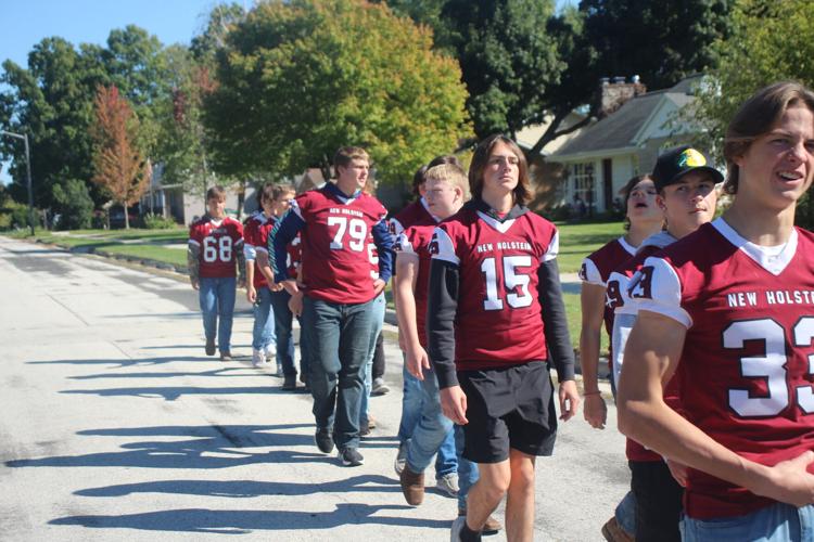 New Holstein Parade News