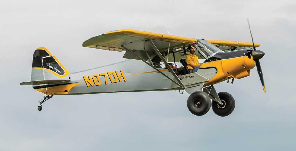 Super Cub held competitions at the New Holstein Municipal Airport ...