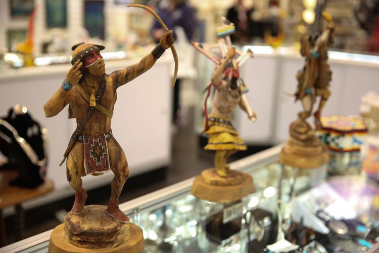 Selling statues, sculptures and stories Features