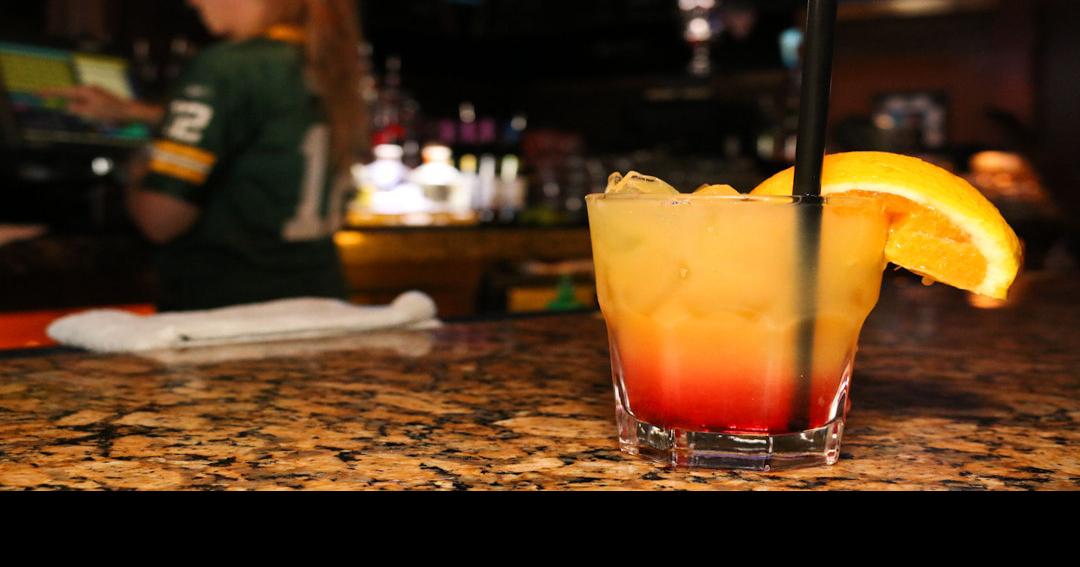 How do Flagstaff bars prepare for Tequila Sunrise? News