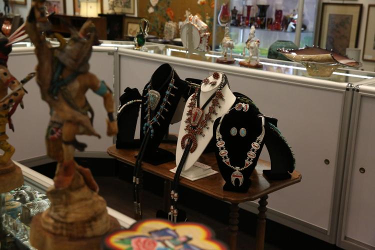 Selling statues, sculptures and stories Features