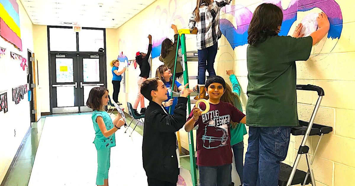 Daughtry Elementary fifthgraders complete mural Local News