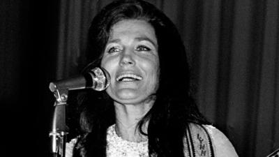 Loretta Lynn, coal miner's daughter turned forthright country queen, dies at 90
