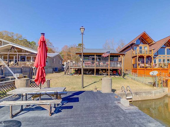 ON THE MARKET: This charming home offers stunning views of Lake Jackson ...