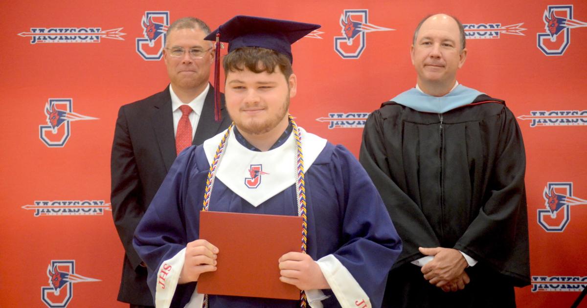Jackson Reed Graduation Jackson High Class of 2020 have last chance at senior prom and ...