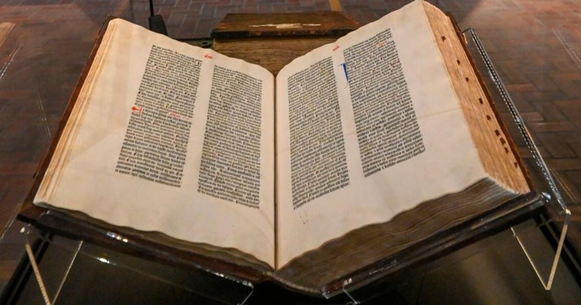 La Biblia de Gutenberg de Pelplin Una joya histórica exhibida en