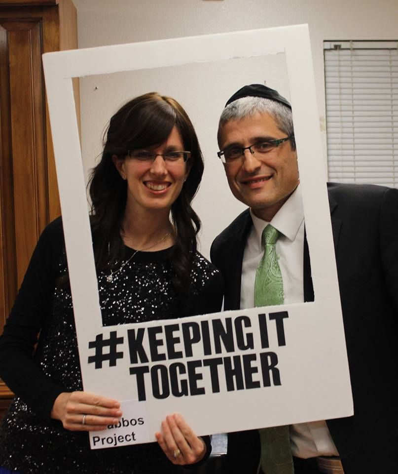 Volunteers Seek To Unite Valley World For Shabbat Community