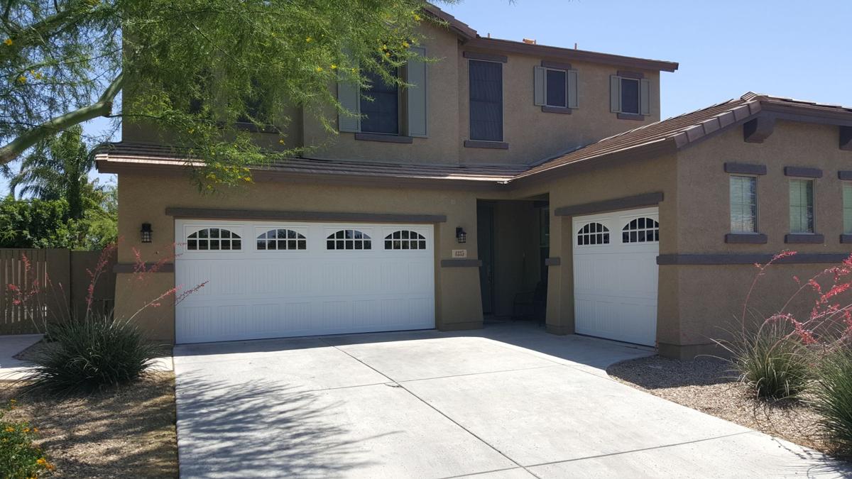 Just Sold Palm Valley In Goodyear Az 2013 Built Home On A Cul De Sac Street Close To Park Loaded Wit We Sell Az Homes Sold By Mackay Fine Homes Home