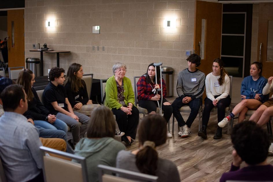 BBYO teens hear stories from local Holocaust survivors at Global Shabbat