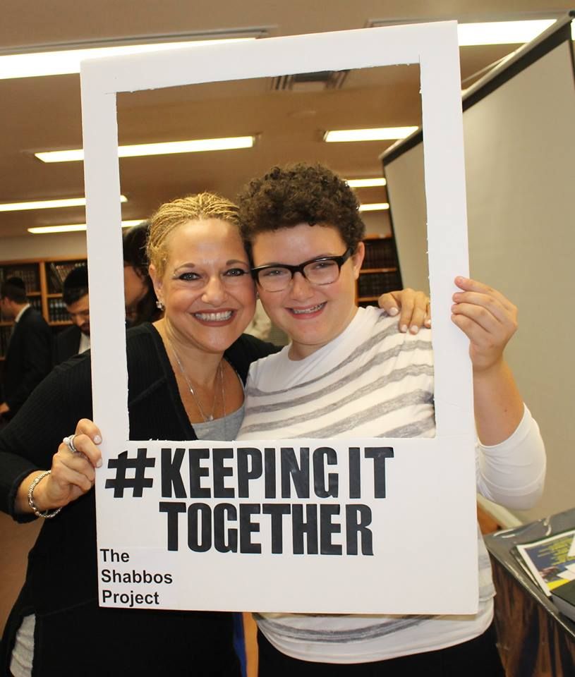 Volunteers Seek To Unite Valley World For Shabbat Community