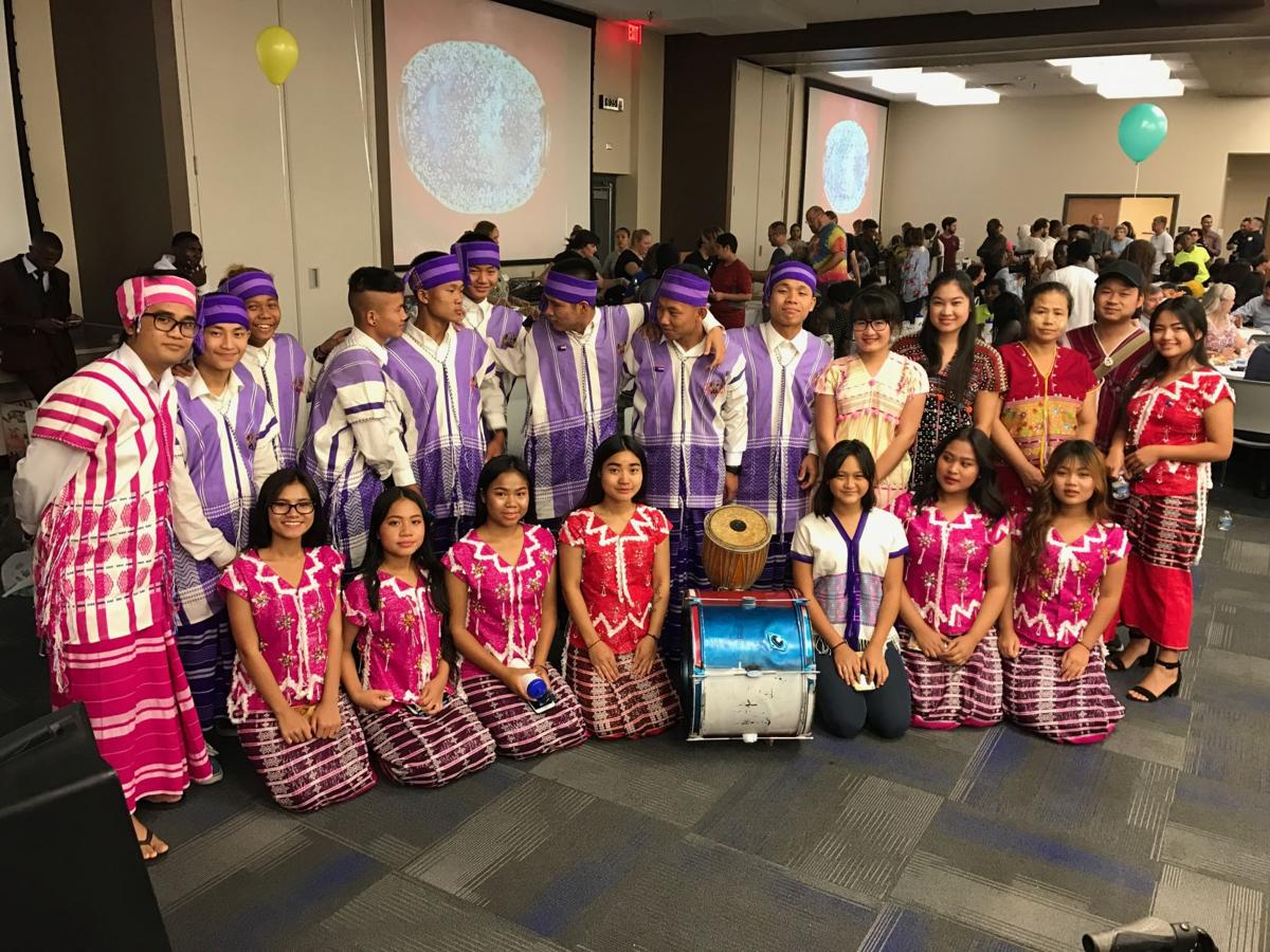 With Urdu Poetry Syrian Sweets Phoenix Refugees Share Immigrant