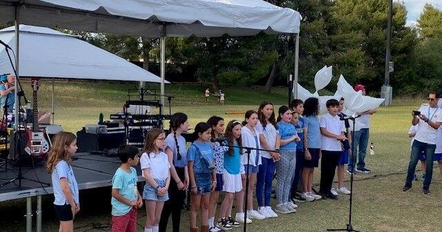 Greater Phoenix Jews celebrate Israel's birthday with bouncy houses, food trucks and poetry | Community - Vimarsana News