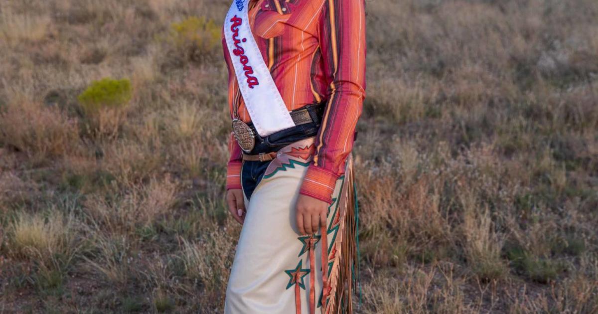 Jewish Rodeo Jewish cowgirl crowned Miss Teen Rodeo Arizona | Honors | jewishaz.com