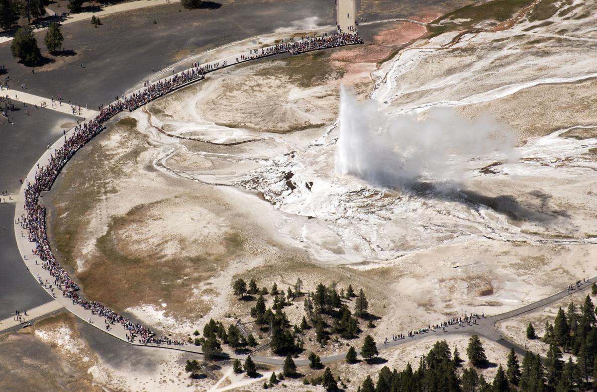 Giant Reservoir Feeds Old Faithful Environmental Jhnewsandguide Com