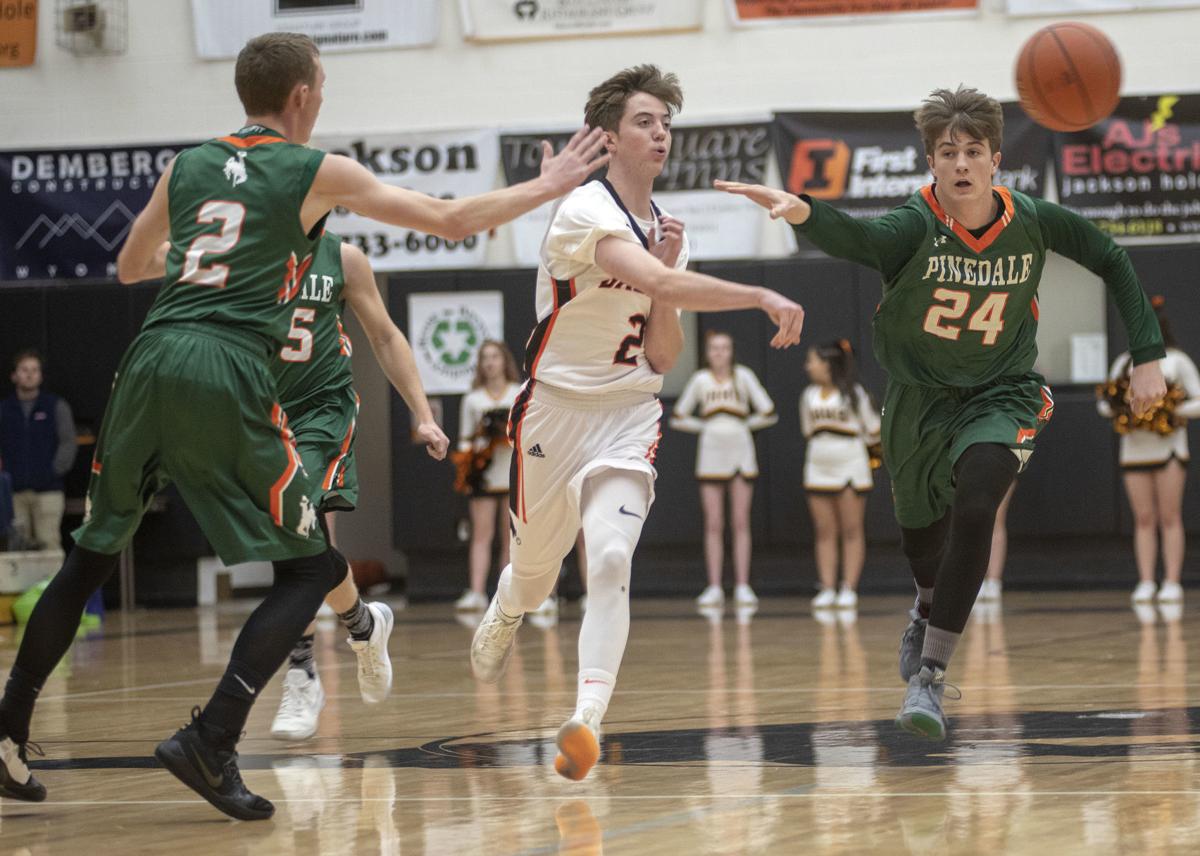 Jhhs Basketball Vs Pinedale The Hole Scroll Jhnewsandguide Com
