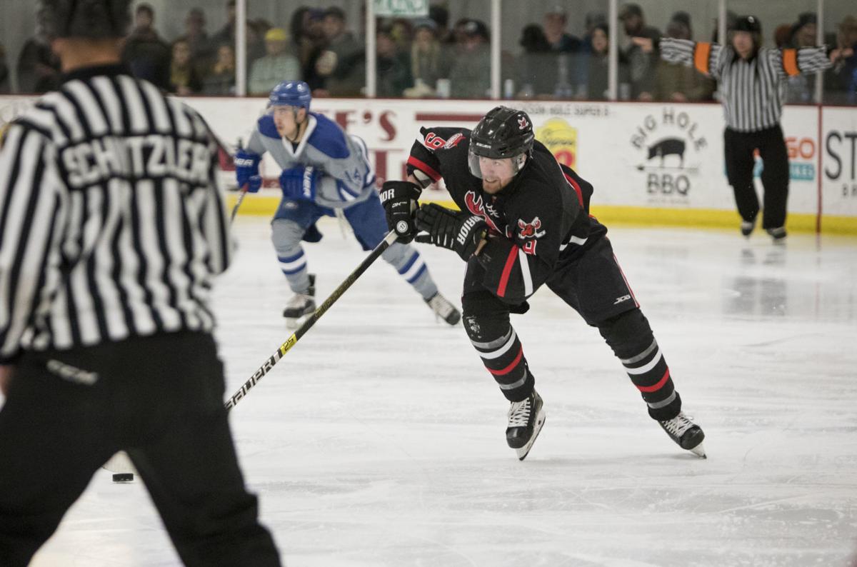 Moose defeat Vermont in final home game of the season