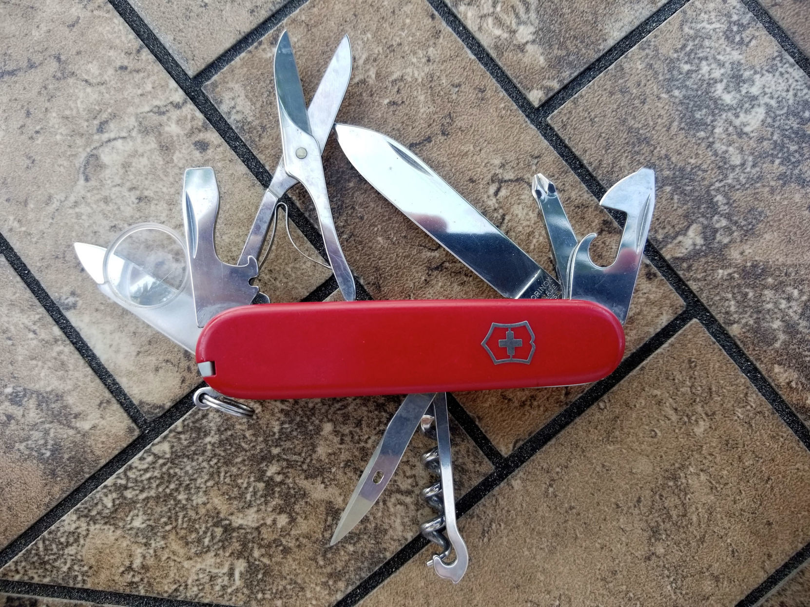 swiss army knife checked luggage