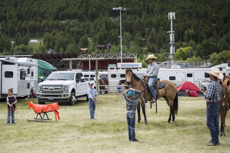 PHOTO GALLERY: World Series of Team Roping | Galleries | jhnewsandguide.com