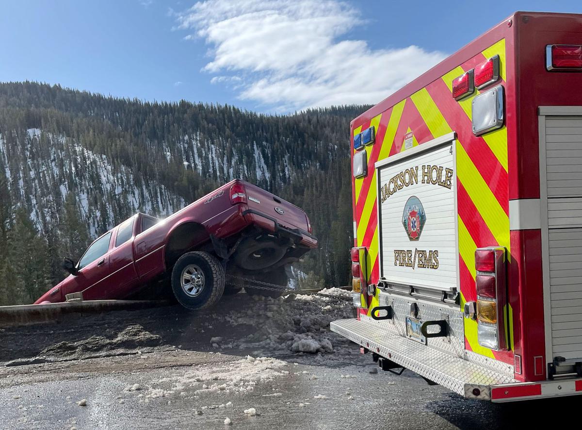 Teton Pass Wreck News Jhnewsandguide Com