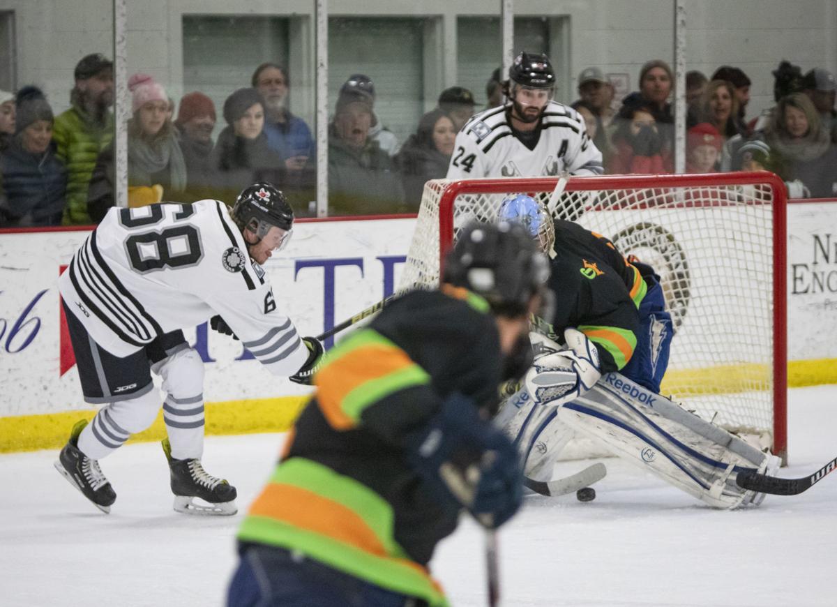 Moose defeat San Francisco DraftKings 11-6 in Friday night game