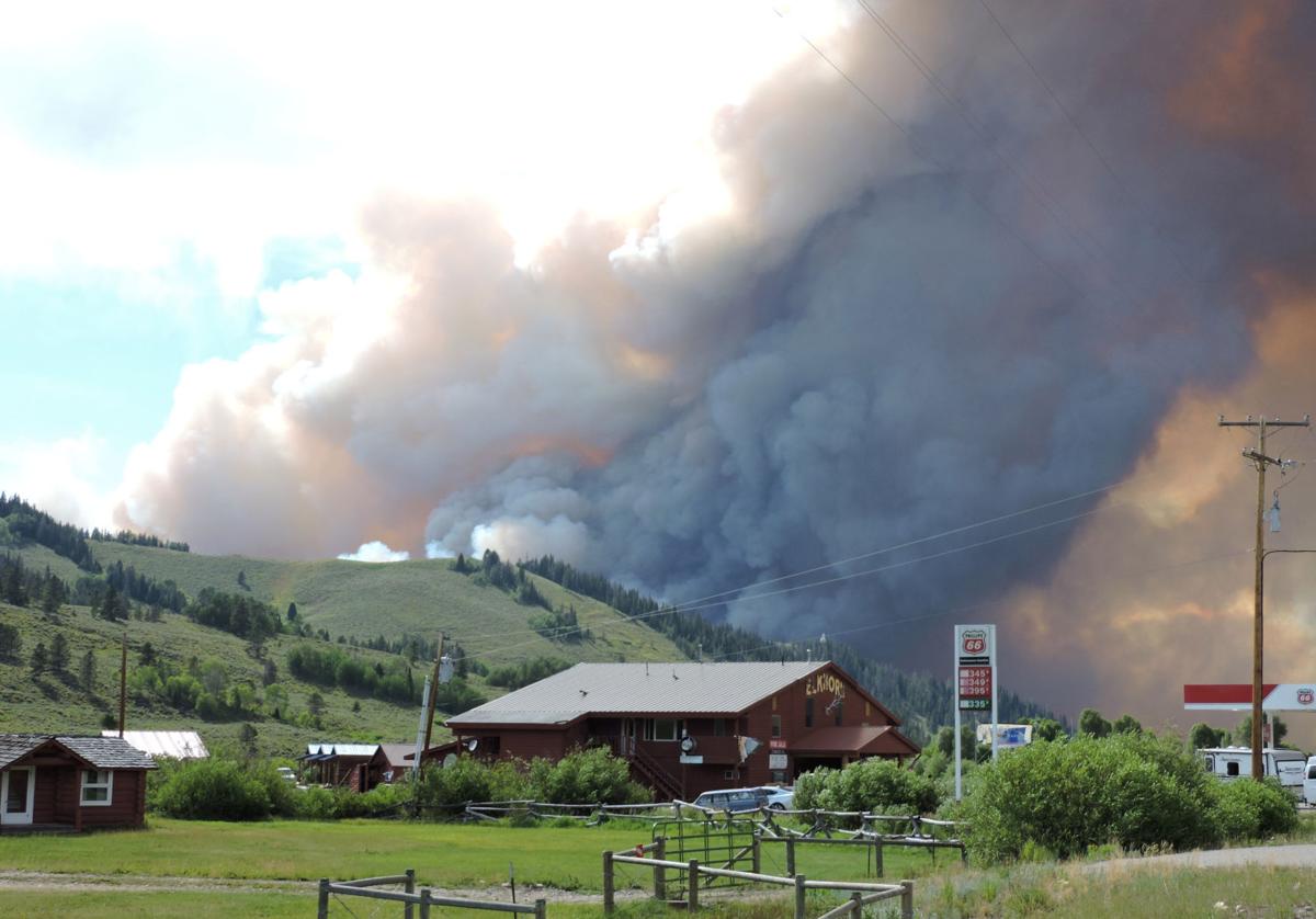 Wildfire Closes Hoback Canyon Near Cliff Creek Environmental Jhnewsandguide Com