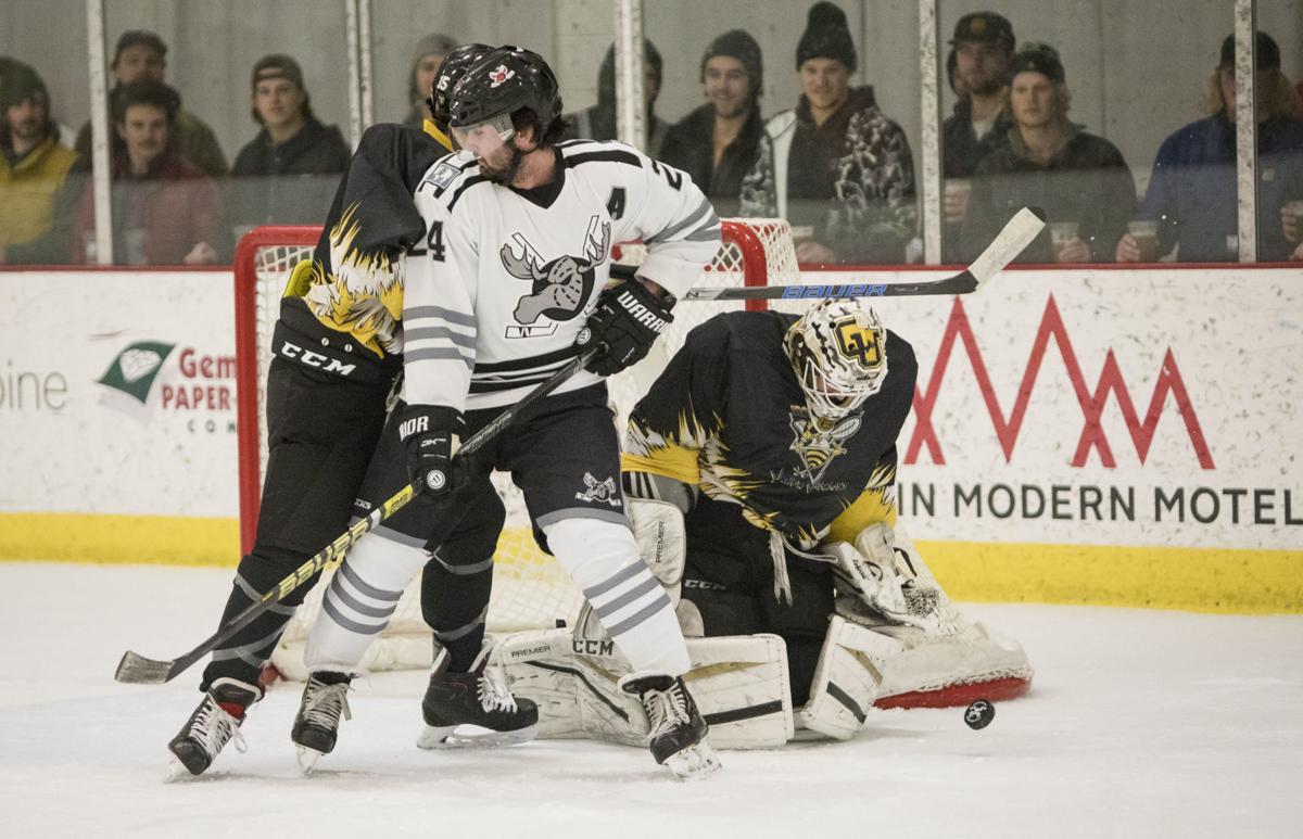 Moose vs. Boulder hockey