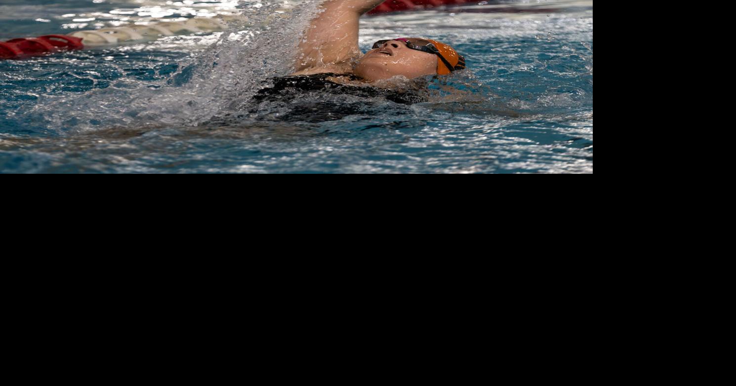 Broncs cruise at home scramble meet